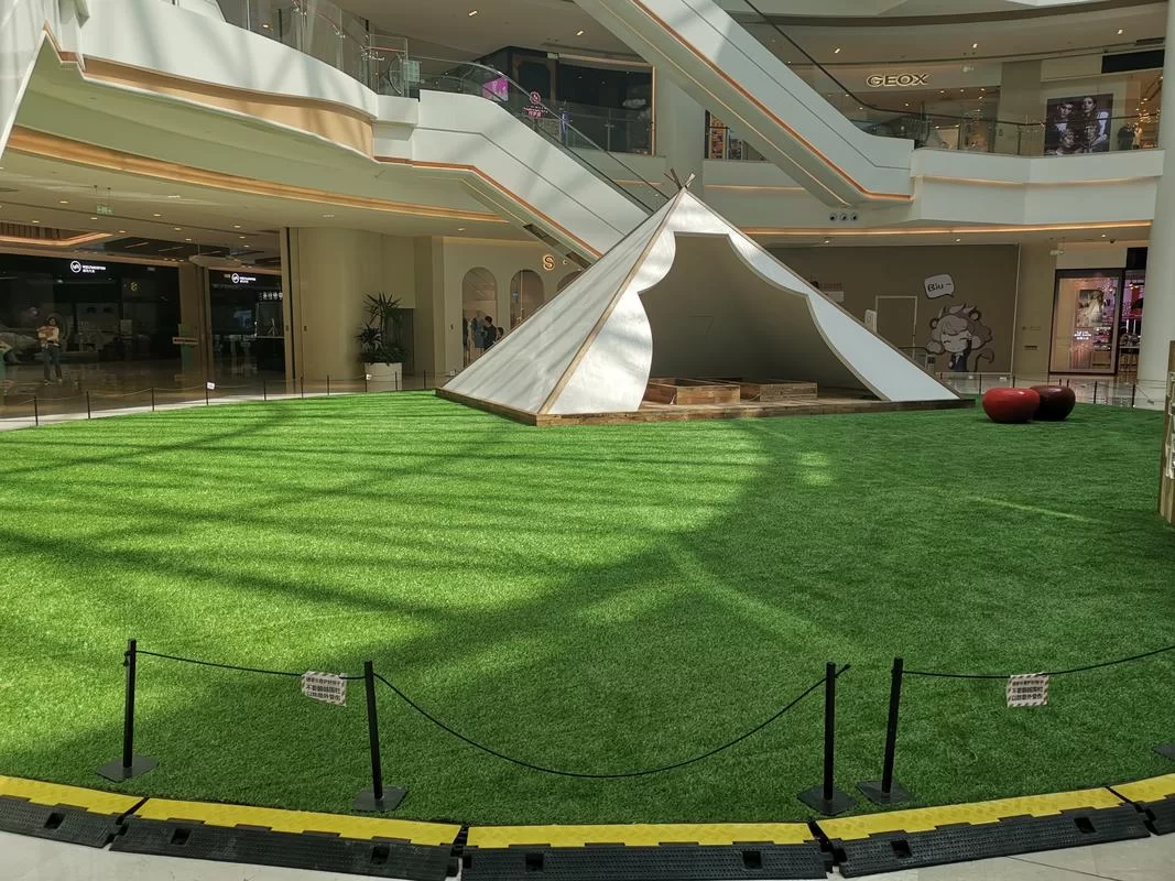 Permaidani rumput buatan untuk dijual